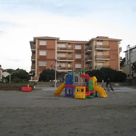 Holiday home Huge In Marina Di Castagneto Carducci Near Sea *