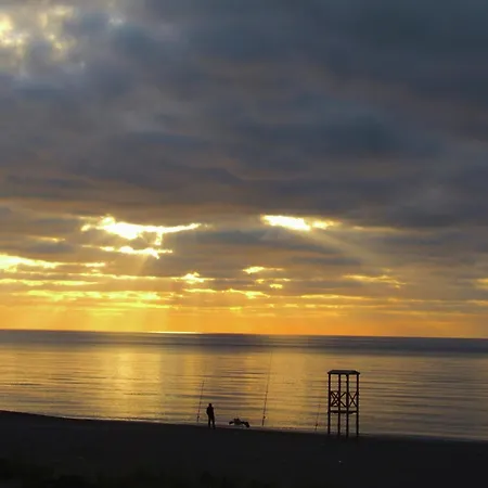 Huge In Marina Di Castagneto Carducci Near Sea ドノラティコ