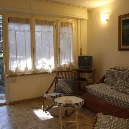 Huge In Marina Di Castagneto Carducci Near Sea Holiday home Donoratico