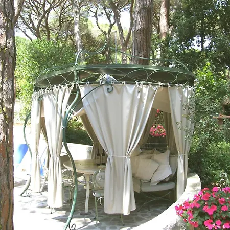 Huge In Marina Di Castagneto Carducci Near Sea 別荘 ドノラティコ